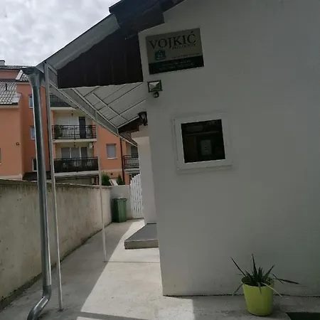 Prenociste Vojkic סומבור